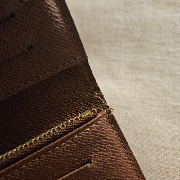 SOLD✨️Authentic✨️Louis Vuitton Monogram Insolite Wallet - Picture 15 of 16